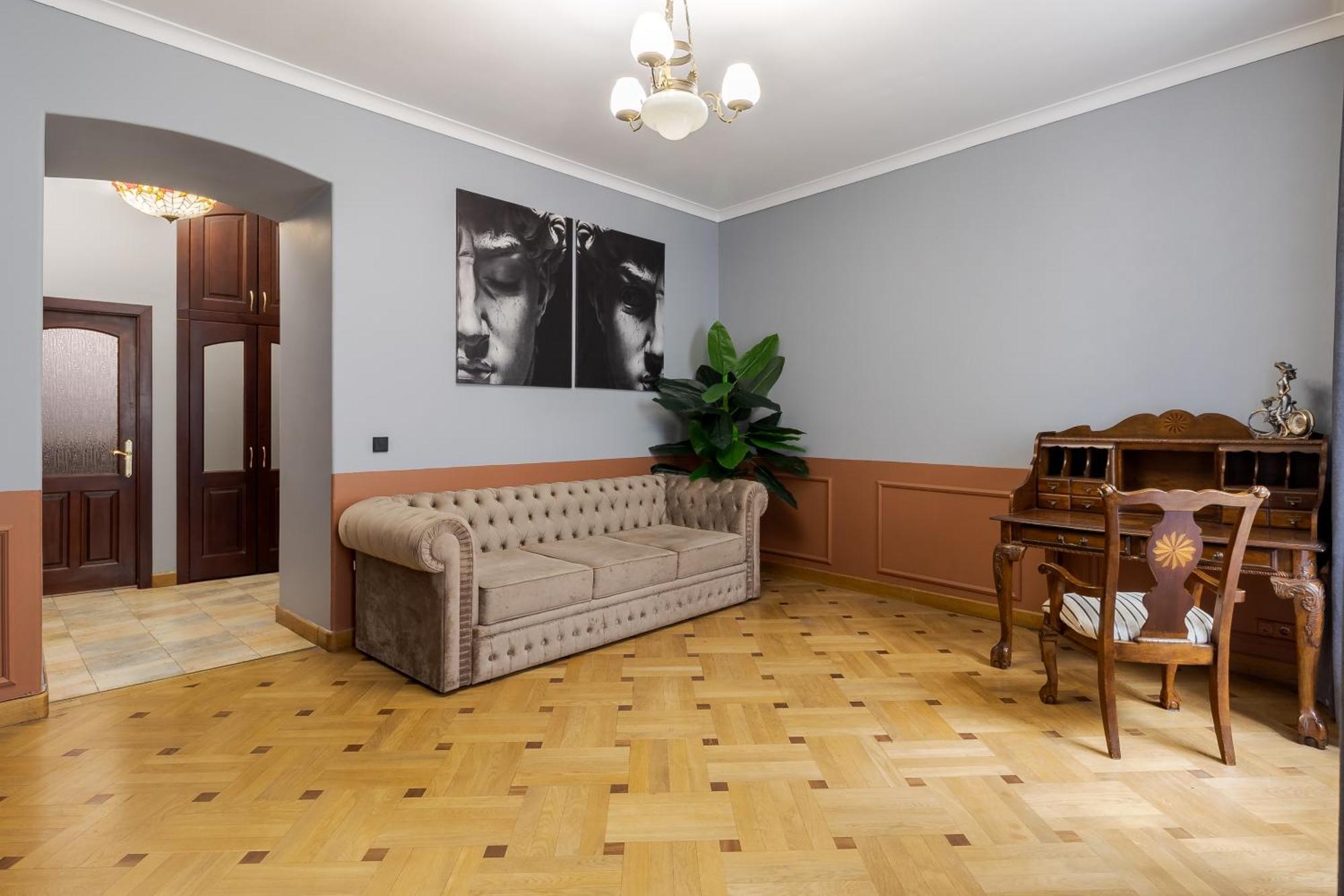 Tut Staroevreyska With Terrace Daire Lviv Dış mekan fotoğraf
